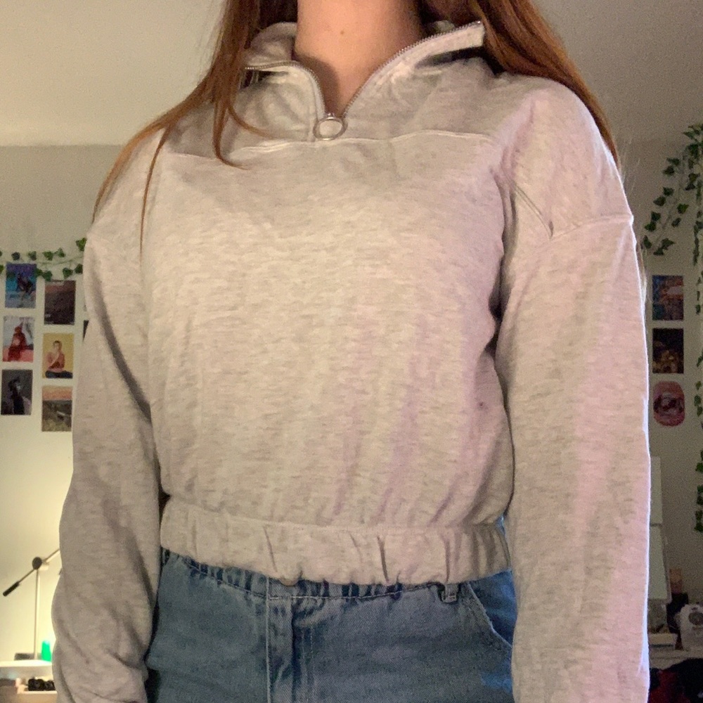 grey zip up sweatshirt from garage